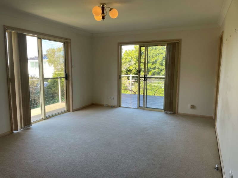 8 Caloola Street, Hillvue NSW 2340