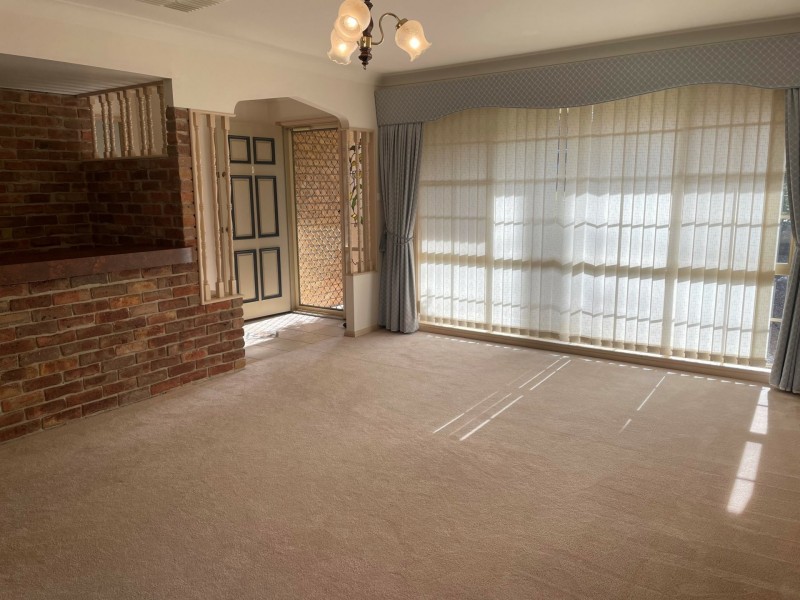 8 Caloola Street, Hillvue NSW 2340