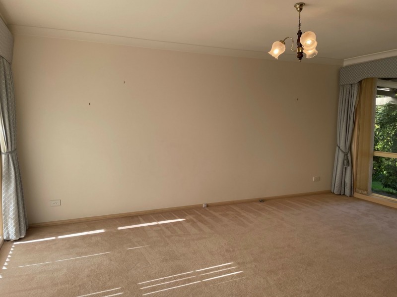 8 Caloola Street, Hillvue NSW 2340