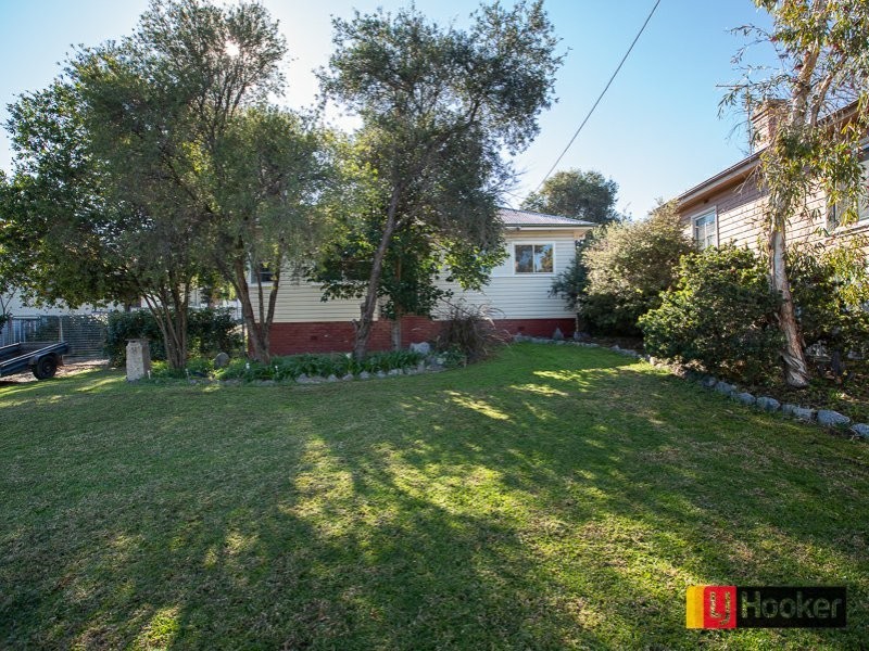 14 Dowell Avenue, North Tamworth NSW 2340