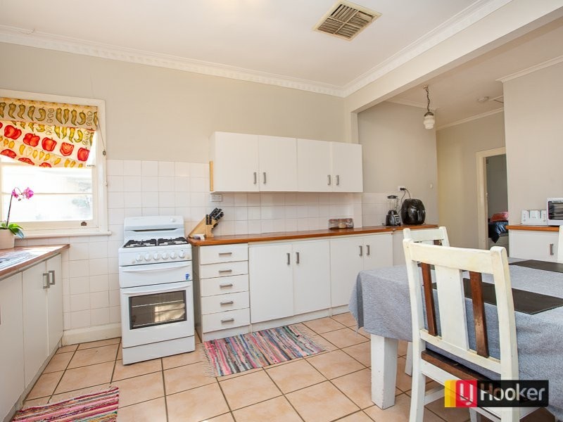 14 Dowell Avenue, North Tamworth NSW 2340