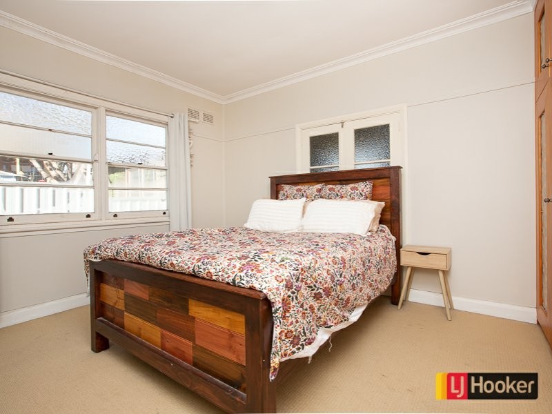 14 Dowell Avenue, North Tamworth NSW 2340
