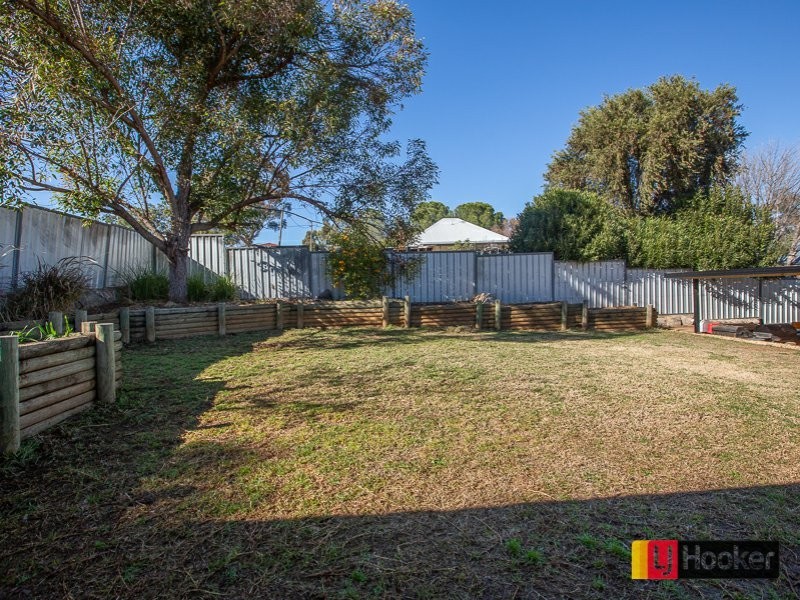 14 Dowell Avenue, North Tamworth NSW 2340