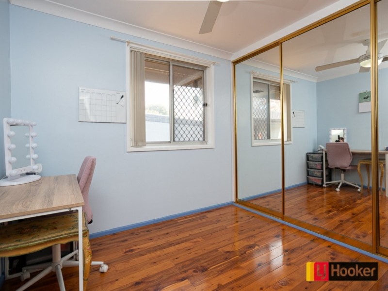 4 Waree Drive, Tamworth NSW 2340