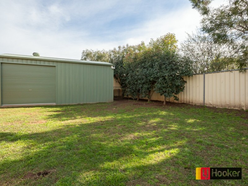 4 Waree Drive, Tamworth NSW 2340