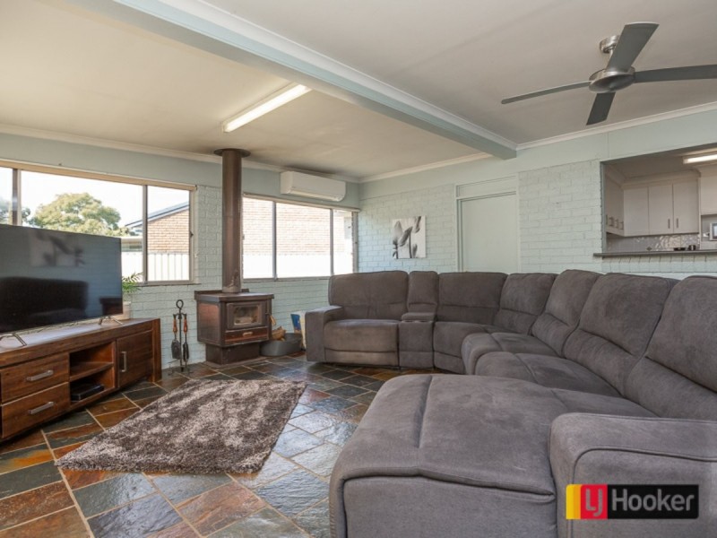 4 Waree Drive, Tamworth NSW 2340