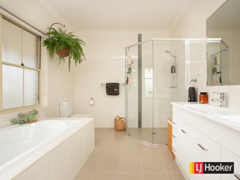 13668 New England Hwy, Tamworth NSW 2340