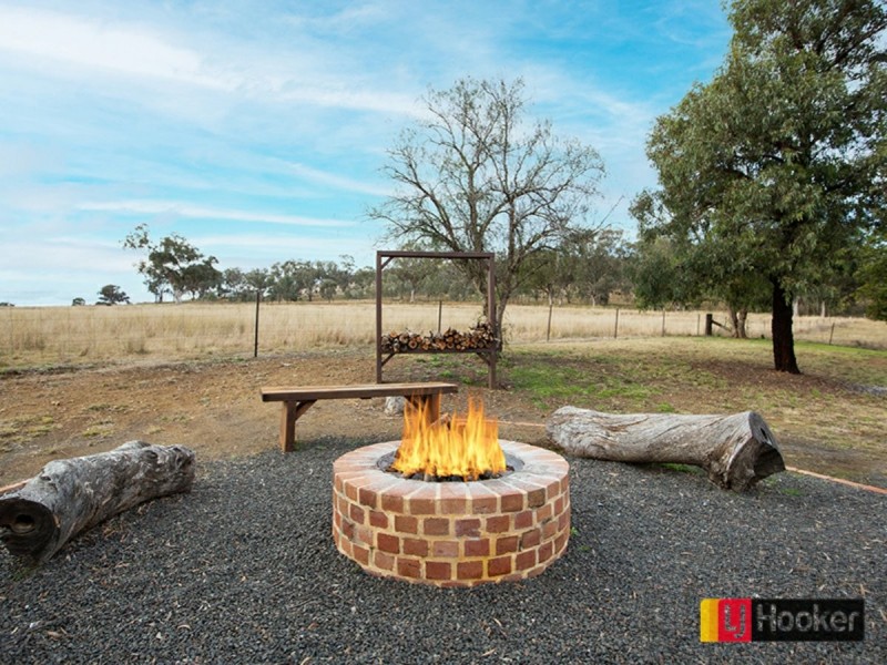 13668 New England Hwy, Tamworth NSW 2340