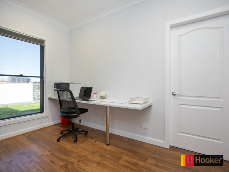 18 Horseshoe Place, Tamworth NSW 2340