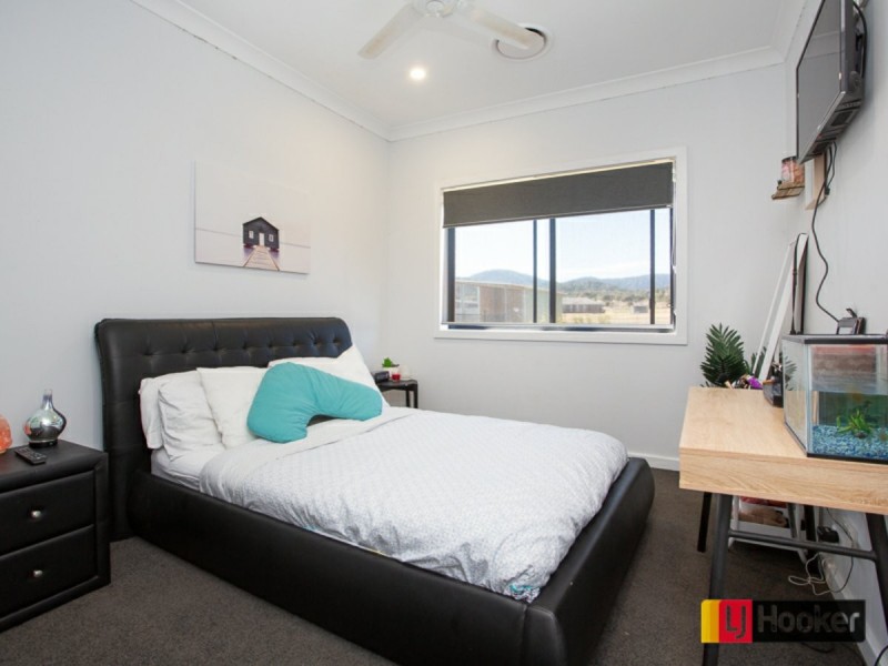 18 Horseshoe Place, Tamworth NSW 2340