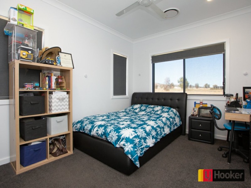 18 Horseshoe Place, Tamworth NSW 2340