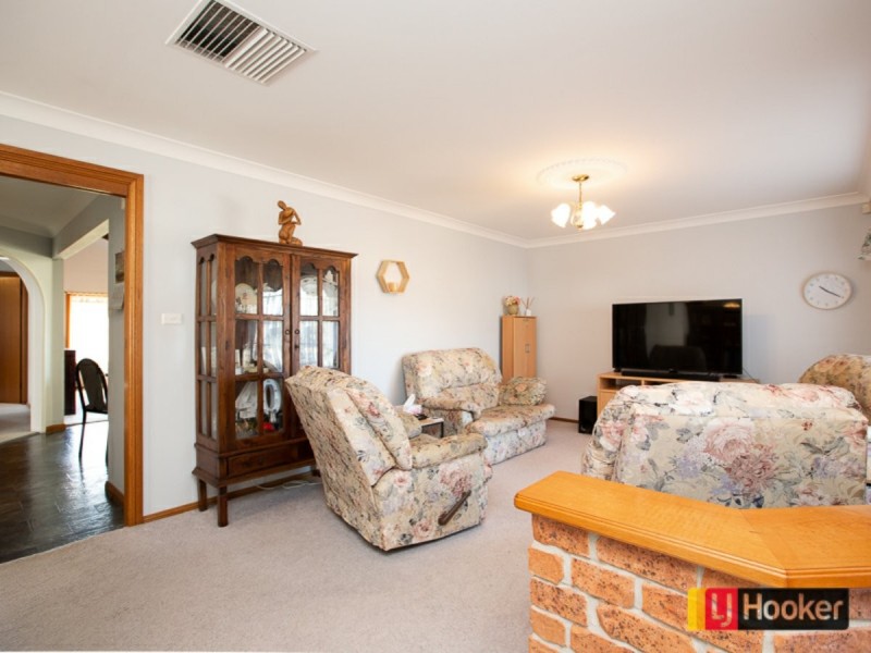 10a Bandalong Street, Hillvue NSW 2340