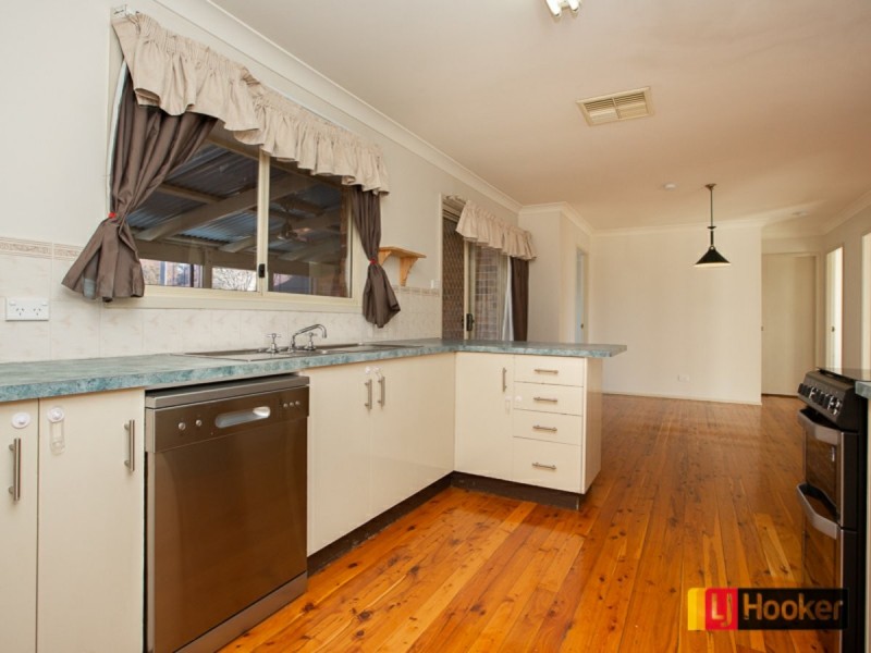 1 Baker Close, Calala NSW 2340
