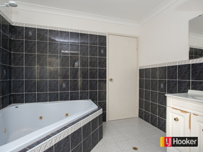 1 Baker Close, Calala NSW 2340