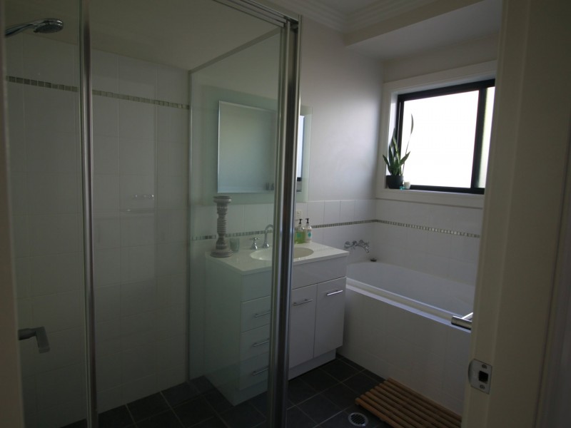 33 Fishermans Place, Oxley Vale NSW 2340