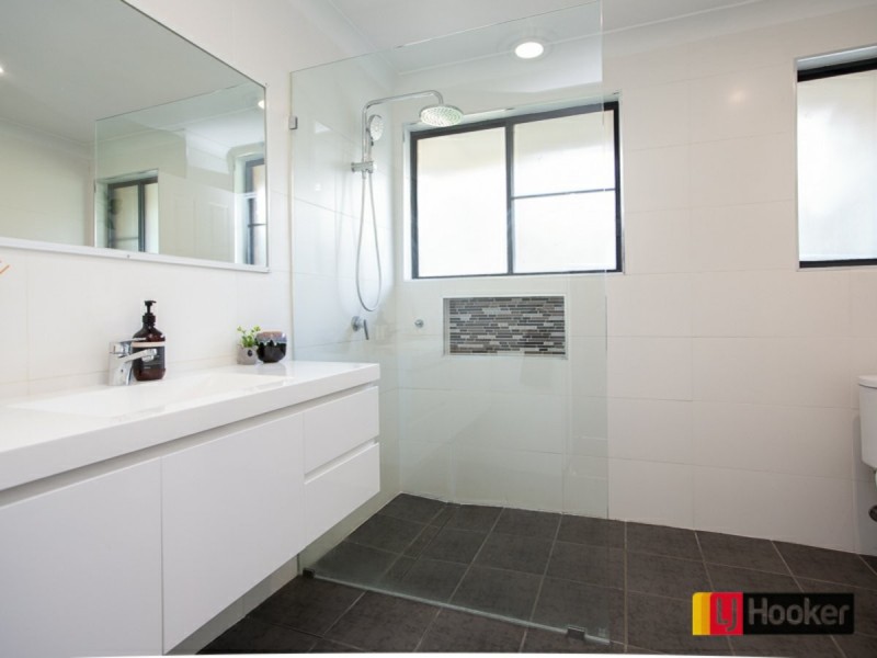 13 Angela Street, East Tamworth NSW 2340