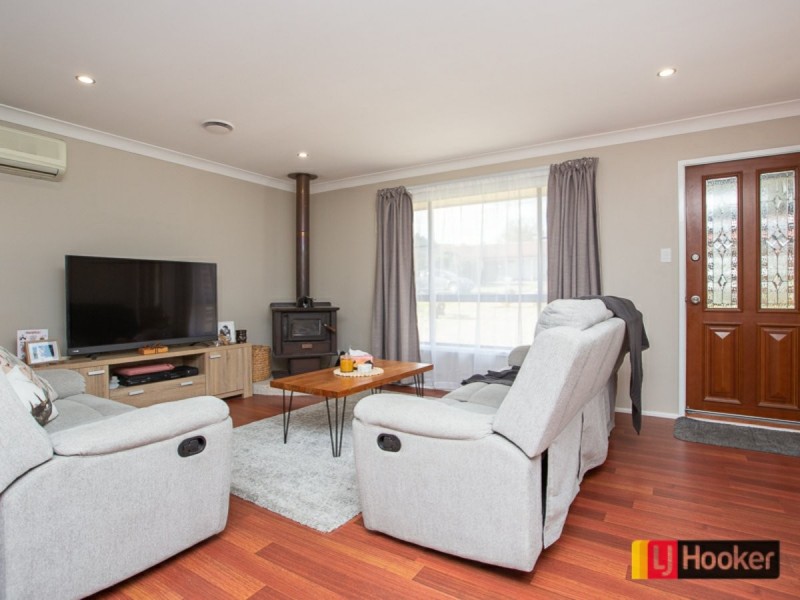 13 Angela Street, East Tamworth NSW 2340