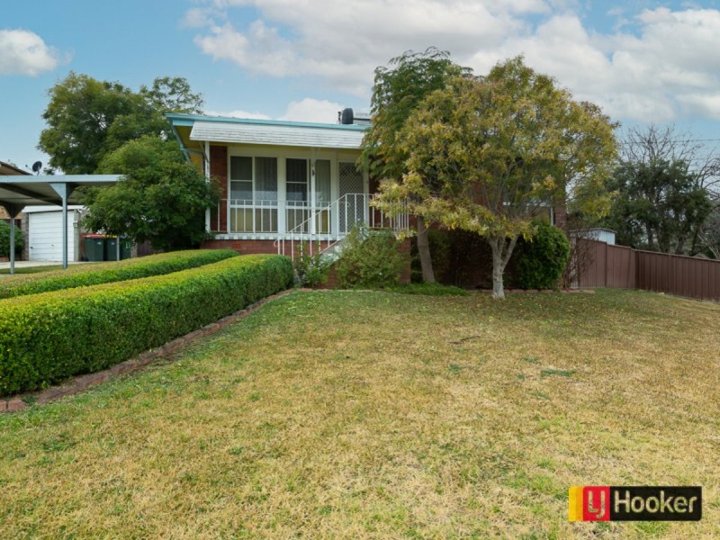 2 Fraser Crescent, Oxley Vale NSW 2340