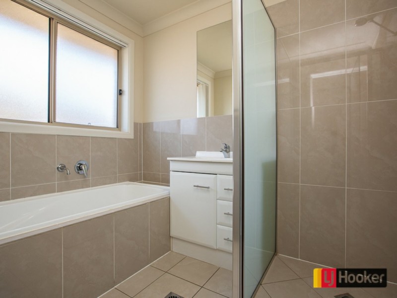 14 Karenvar Ave, Calala NSW 2340