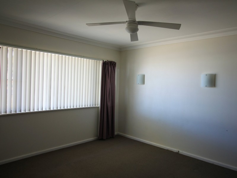 27 Oak Street, Tamworth NSW 2340