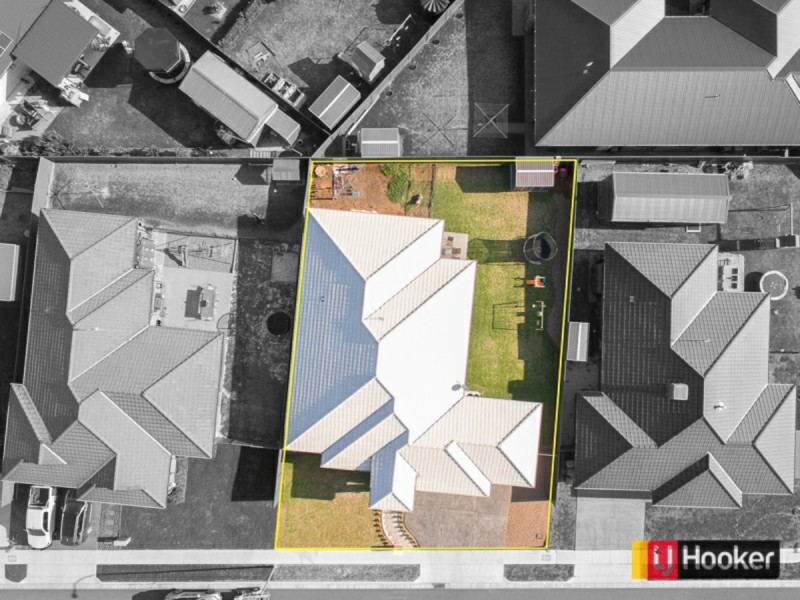 25 Lambrusco Way, North Tamworth NSW 2340