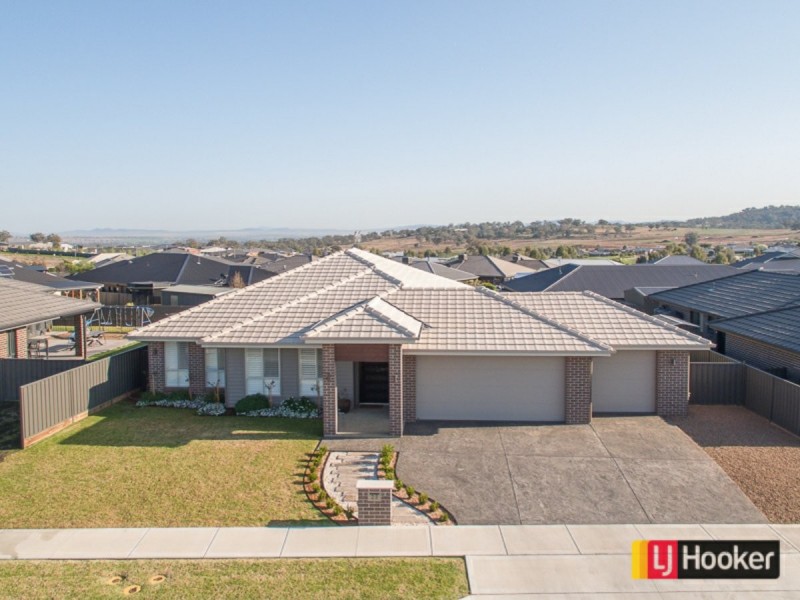 25 Lambrusco Way, North Tamworth NSW 2340