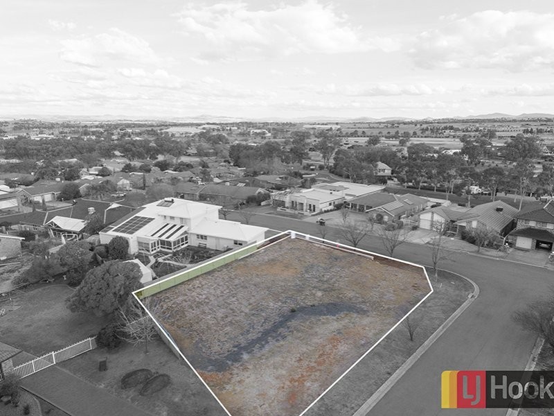 6 Overlanders Way, Tamworth NSW 2340