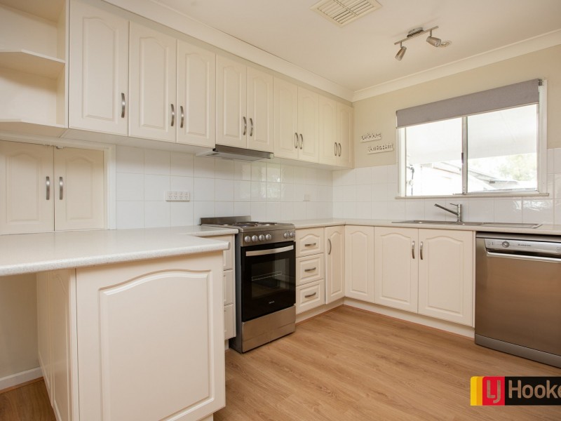 5 Holroyd Street, Tamworth NSW 2340