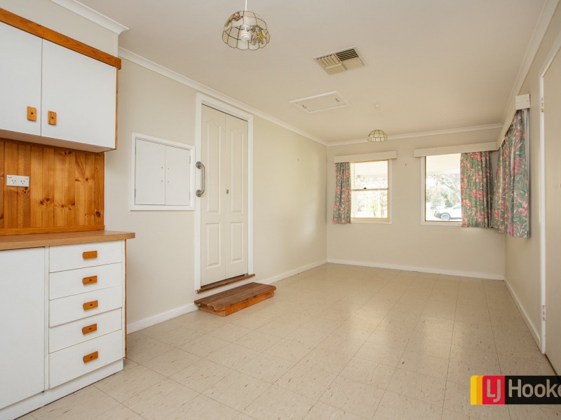 5 Holroyd Street, Tamworth NSW 2340