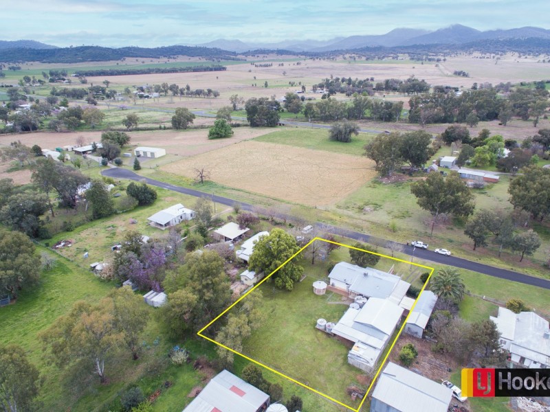 5 Holroyd Street, Tamworth NSW 2340