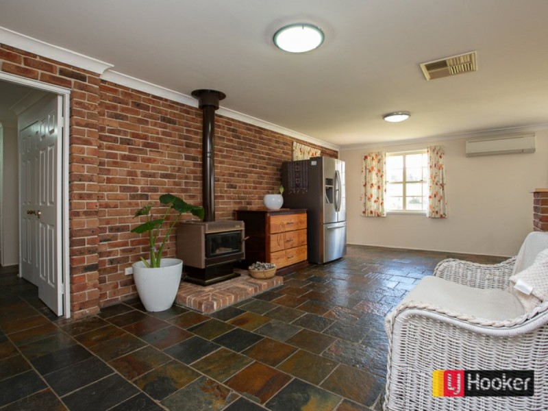 6 Paton Street, South Tamworth NSW 2340