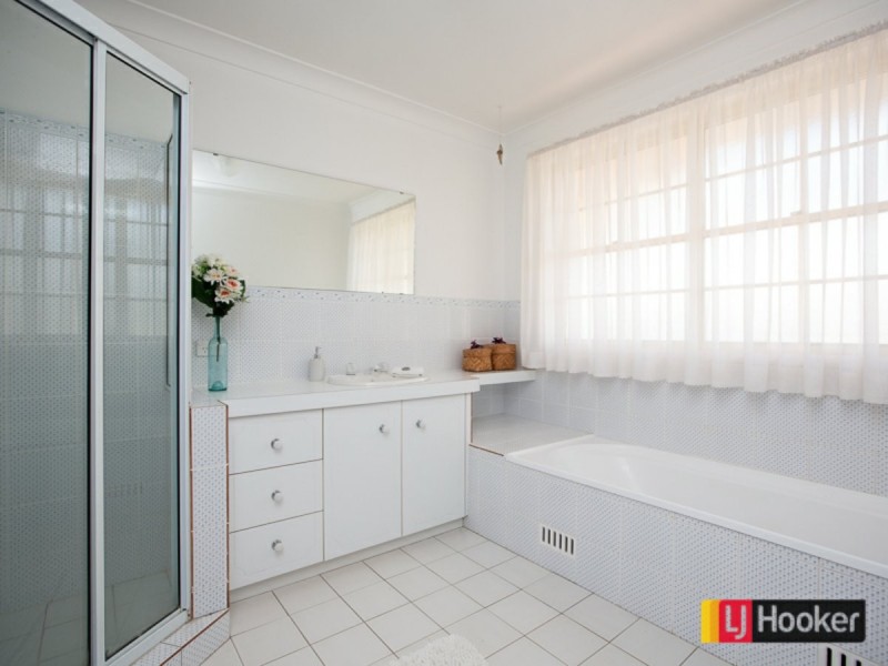 6 Paton Street, South Tamworth NSW 2340