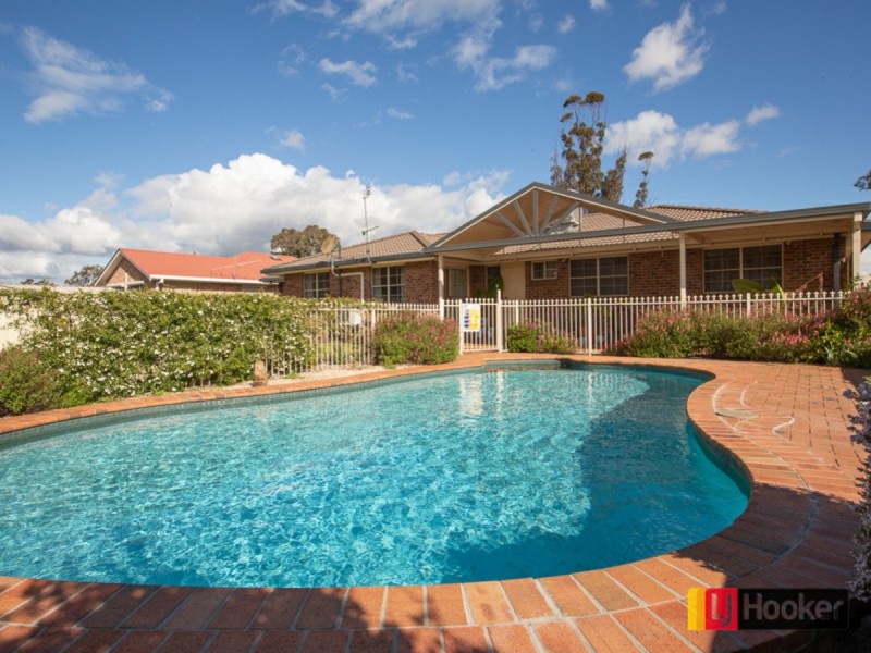 6 Paton Street, South Tamworth NSW 2340