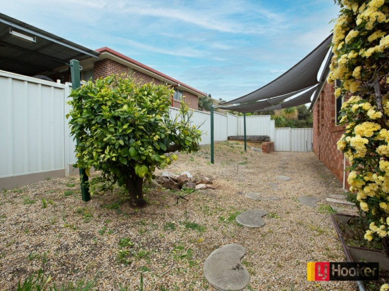 2 Bradley Place, North Tamworth NSW 2340