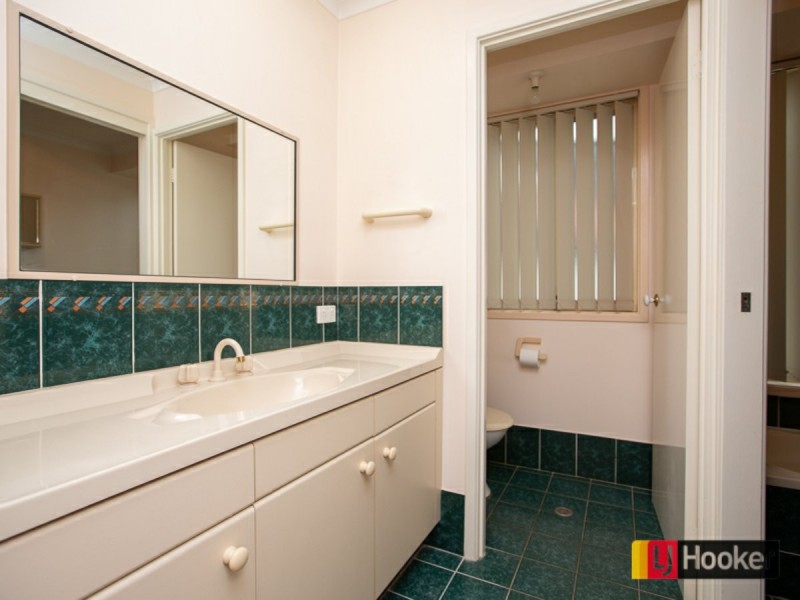 2 Bradley Place, North Tamworth NSW 2340