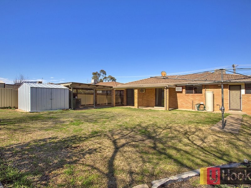 27 Fisher Road, Tamworth NSW 2340