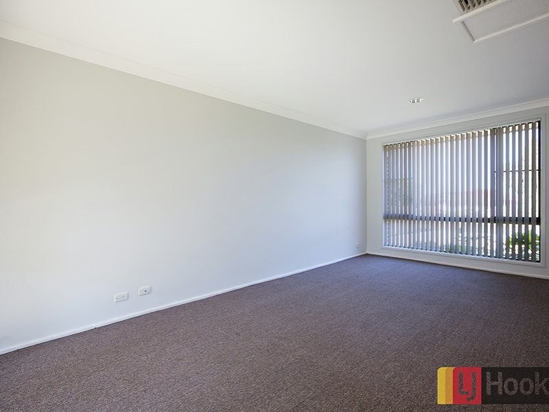 27 Fisher Road, Tamworth NSW 2340