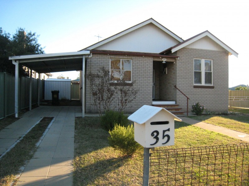35 King Street, West Tamworth NSW 2340