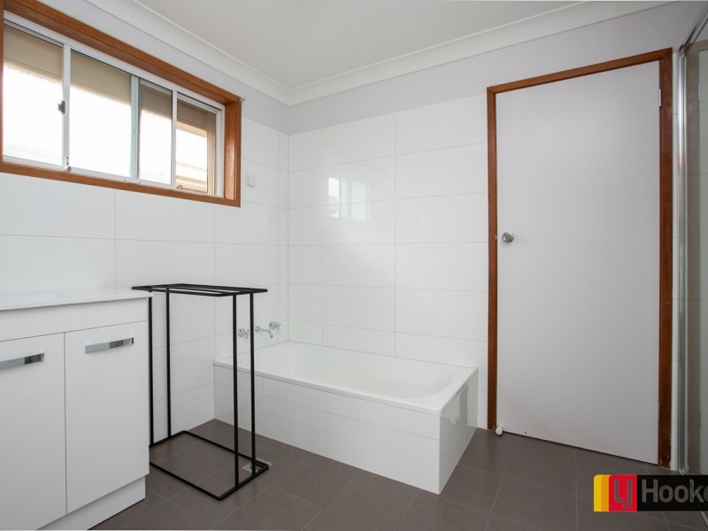 14 Glengarvin, Oxley Vale NSW 2340