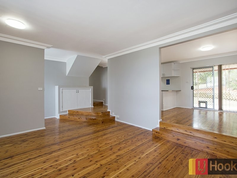 10 Dekalb Street, Tamworth NSW 2340