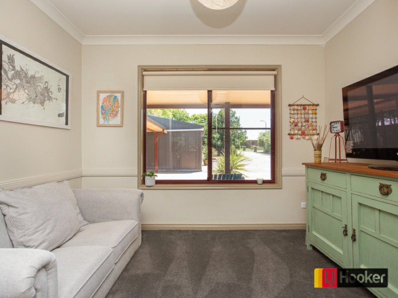 18 Matilda Place, Tamworth NSW 2340