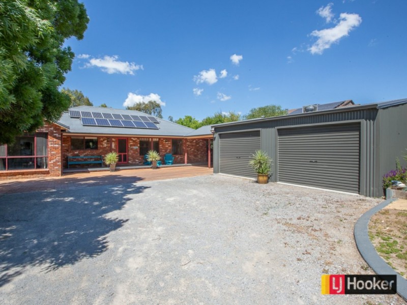 18 Matilda Place, Tamworth NSW 2340