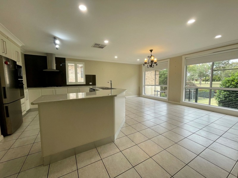 2 Matilda Place, Hillvue NSW 2340