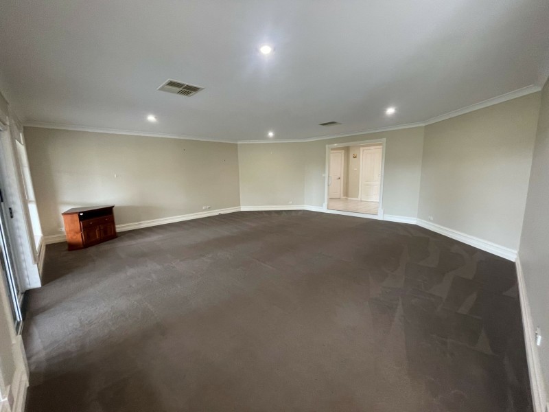 2 Matilda Place, Hillvue NSW 2340
