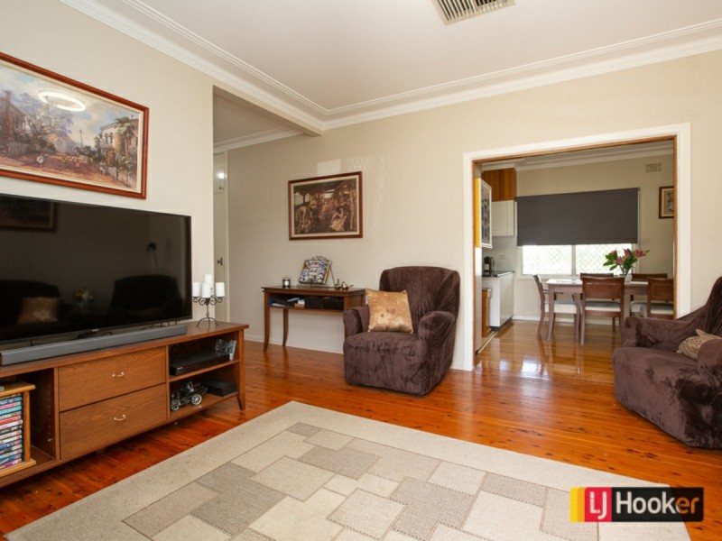 22 Jill Street, South Tamworth NSW 2340