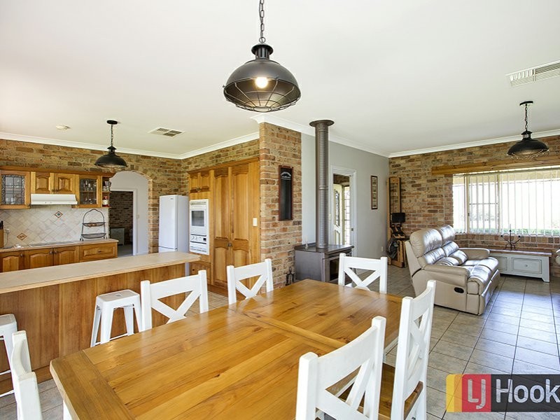 5 Cameron Ave, Tamworth NSW 2340