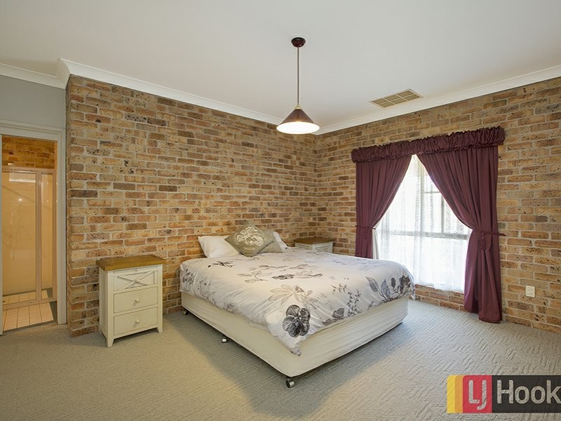 5 Cameron Ave, Tamworth NSW 2340