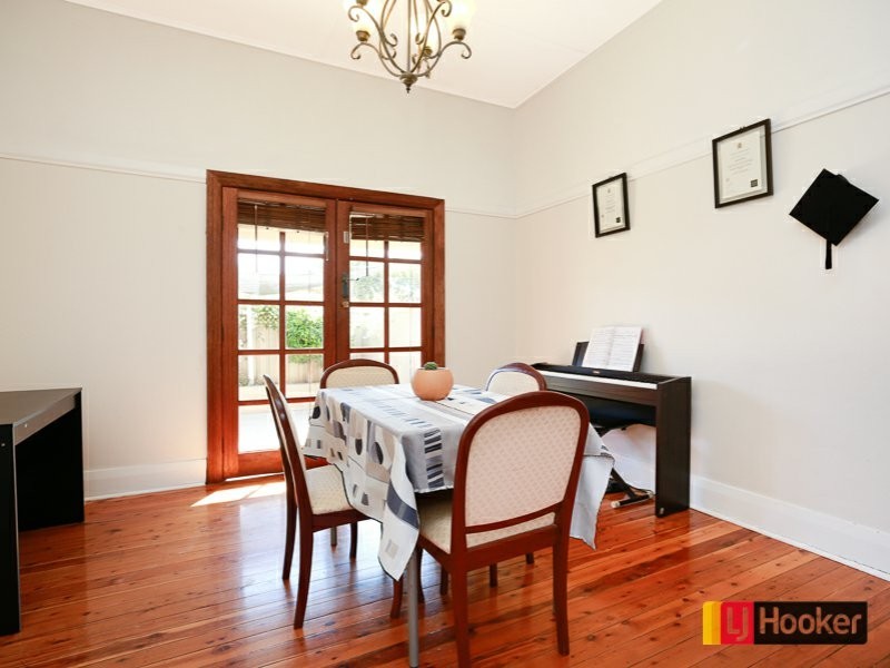 51 Gipps Street, Tamworth NSW 2340