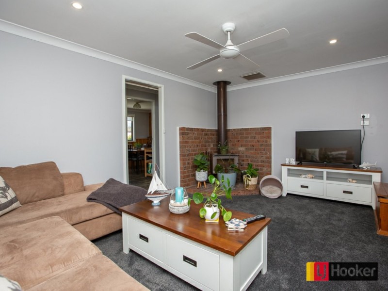 18 Robey Street, Kootingal NSW 2352