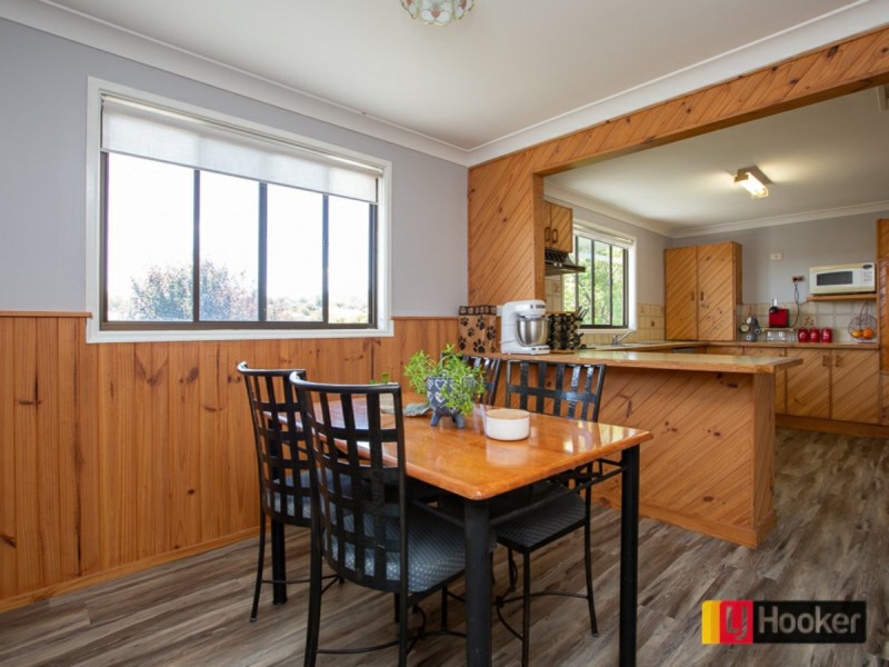 18 Robey Street, Kootingal NSW 2352